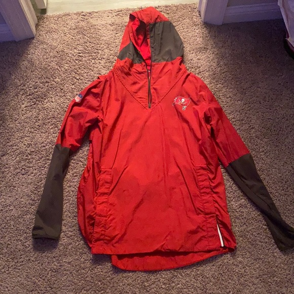 Large Nike Tampa Bay Buccaneers Sideline Pullover - Picture 1 of 2